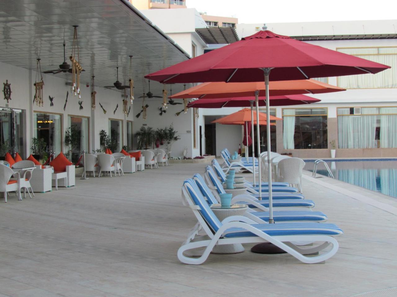 Mirage Bab Al Bahr Hotel Диба Екстериор снимка