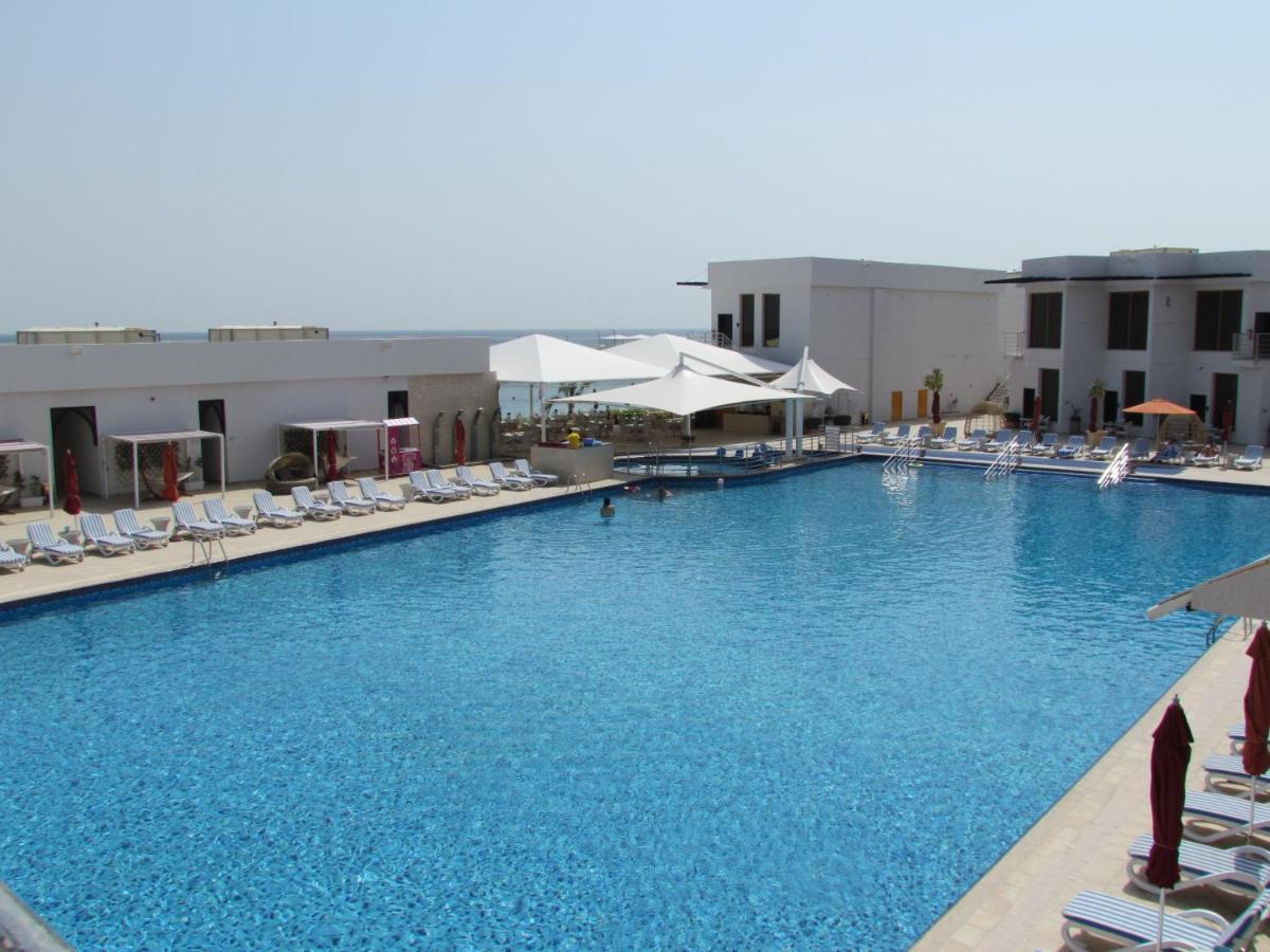 Mirage Bab Al Bahr Hotel Диба Екстериор снимка